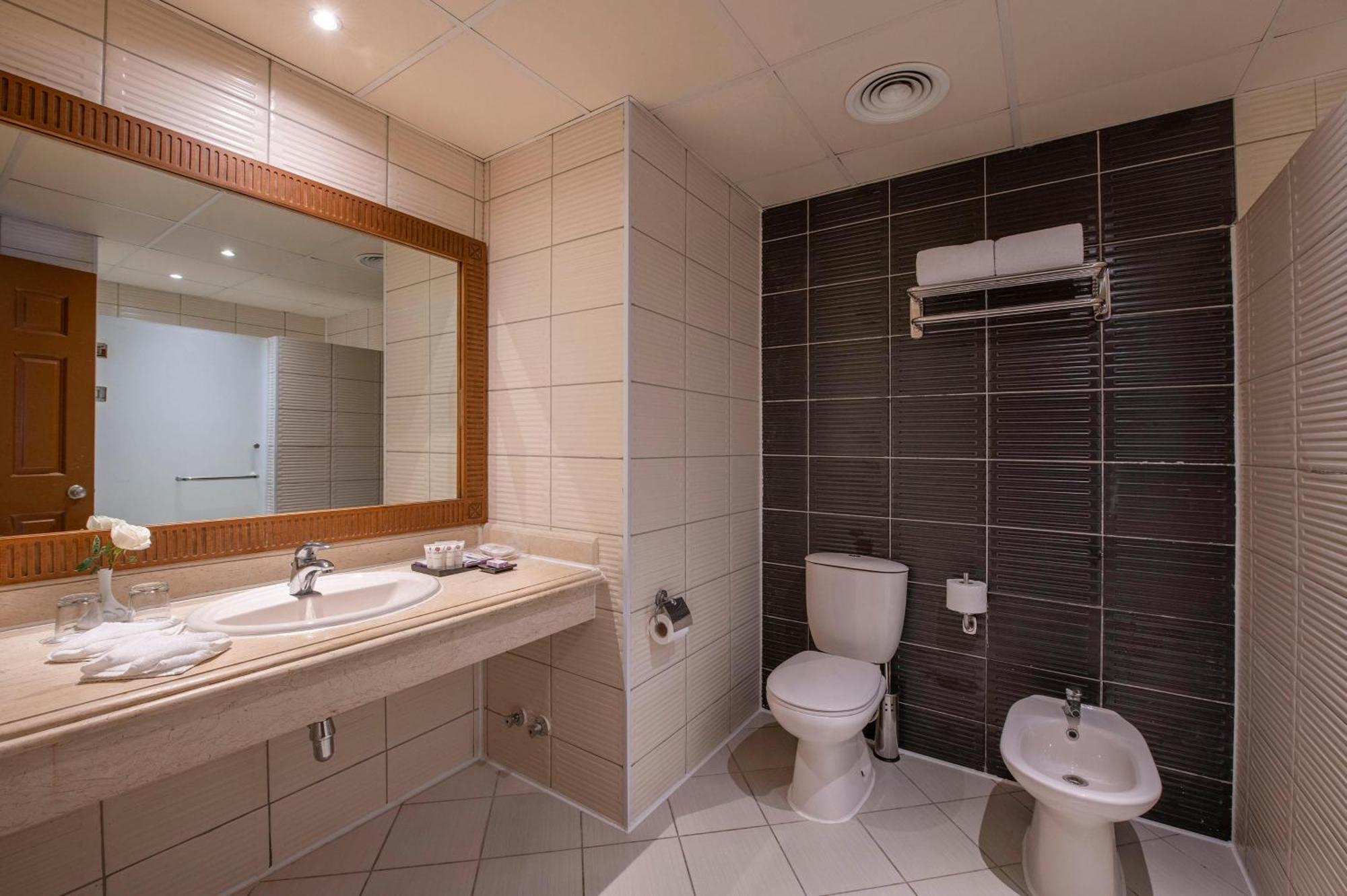 Family Quadruple Suite